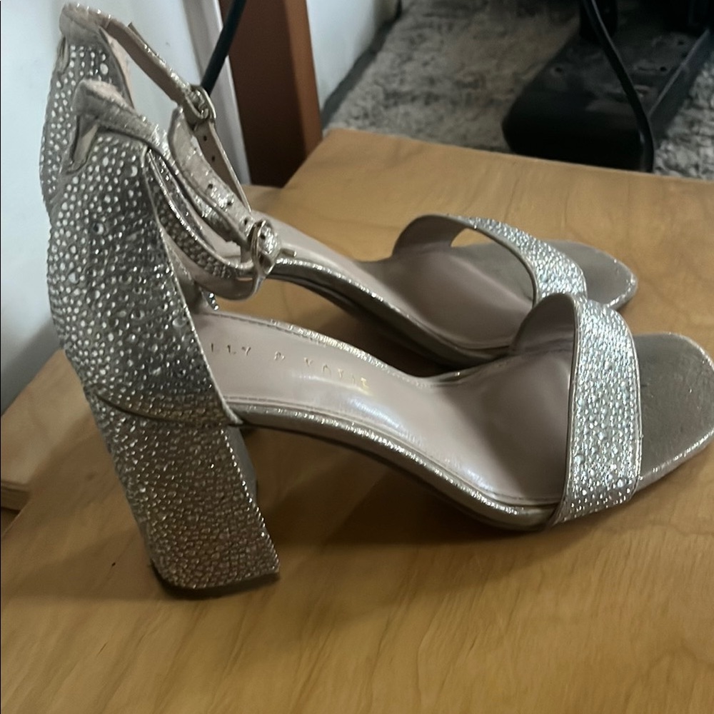 Kelly & Katie Silver Block Heel Sandals